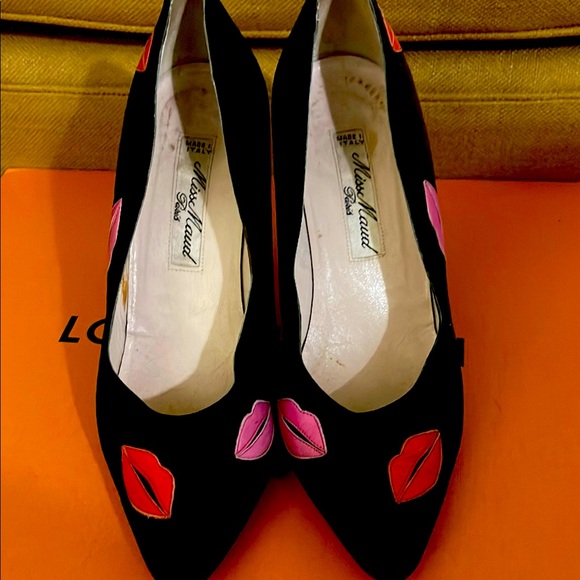 miss maud Shoes - Women's Black Pumps with Red and Pink Accents